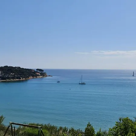 Villa Sur La Mer, 4 - 8 Personnes Sanary-sur-Mer