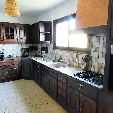 Sur La Mer, 4 - 8 Personnes Villa